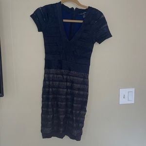 French connection bodycon navy dress. Worn only once/ size 4!